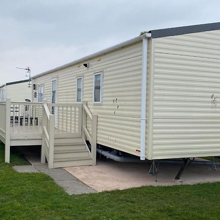 2 Bed Caravan For Hire At Golden Sands In Rhyl Exterior foto
